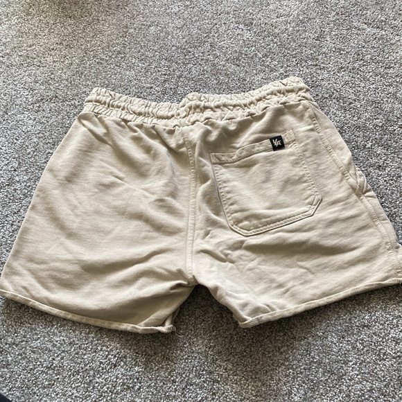 3 YLA Shorts - Picture 3 of 9